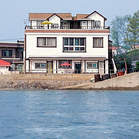 Taean Gaetyeowool Pension Buitenkant foto